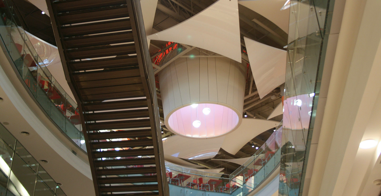 Shopping Dot, Patio de Comidas | WAGG